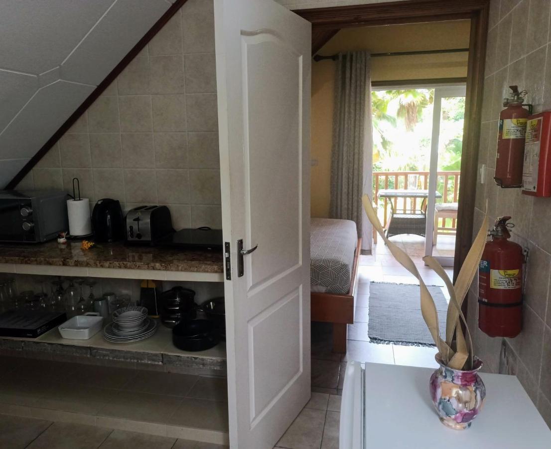 Ferienwohnung Badamier Self-Catering Insel Insel La Digue Exterior foto